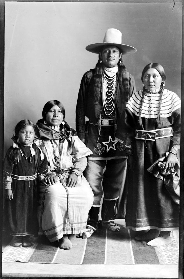 Native Americans from Southeastern Idaho - NARA - 519254