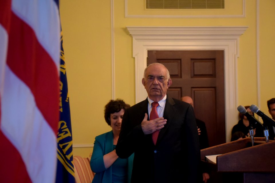 Naturalization Ceremony (26271555125)