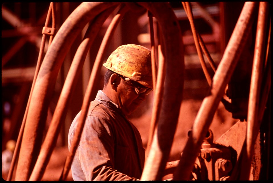 Navajo Construction Worker at the Navajo Generating Plant When Completed, the Plant Will Be the Largest of Its Kind in Arizona (4265751047)