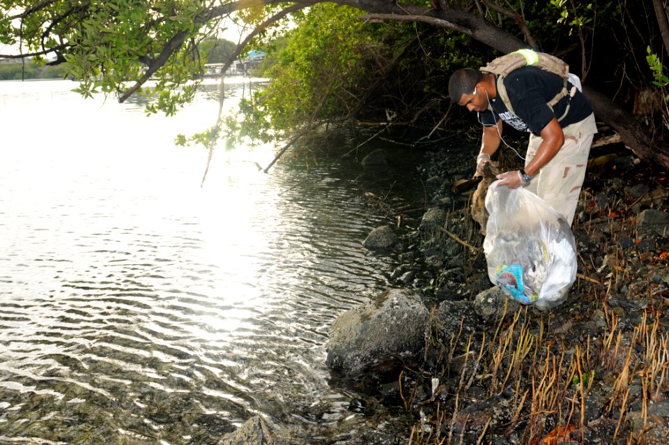 Nature Trail Clean Up DVIDS286449