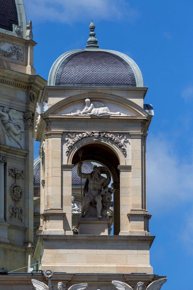 Naturhistorisches Museum, Wien, Südosttabernakel Poseidon-9970