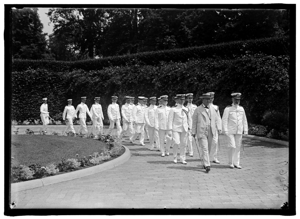 NAVAL ACADEMY, U.S. GRADUATION EXERCISES LCCN2016868030