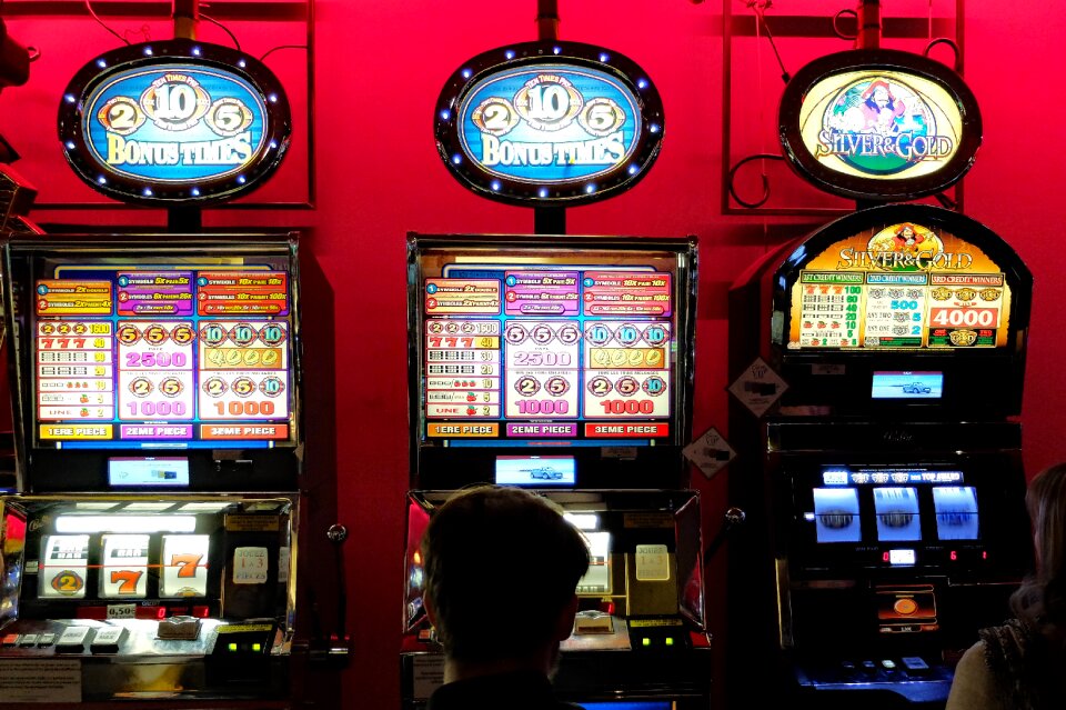Gambling game jackpot
