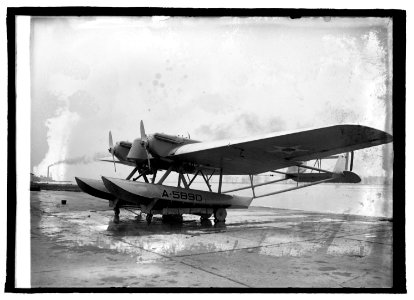 Naval Curtis bombing plane, (1-18-22) LCCN2016845974