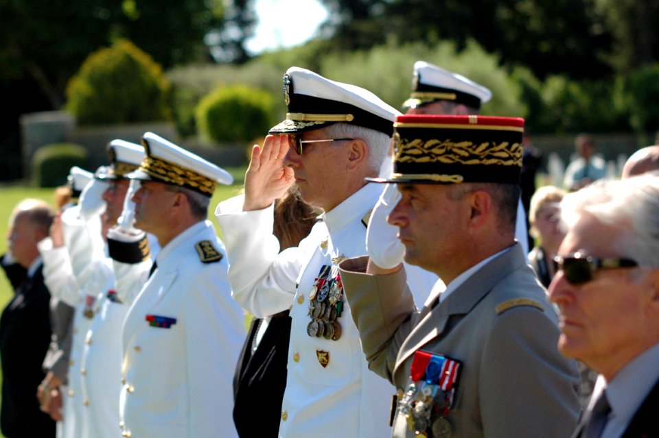 Naval Forces Europe, Africa Commander pays tribute to Heroes of WWII 110529-N-OM642-017