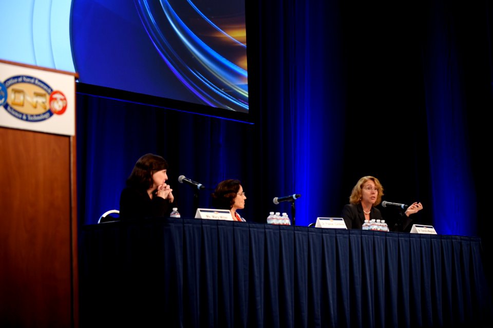 Naval Future Force Science and Technology Expo 170720-N-PO203-203 (35252559543)
