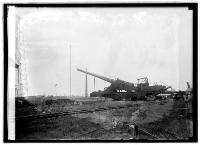 Naval gun, 10-12-22 LCCN2016846776