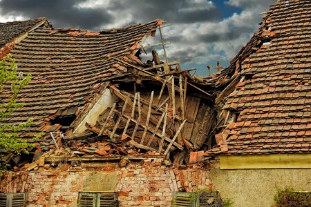 House architecture break up