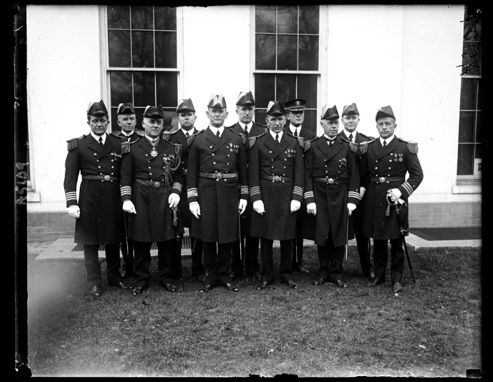 Naval mission to Brazil at White House LCCN2016891890