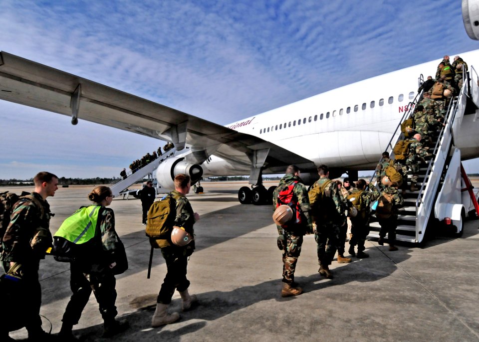 Naval Mobile Construction Battalion 7 heads to Spain DVIDS253134