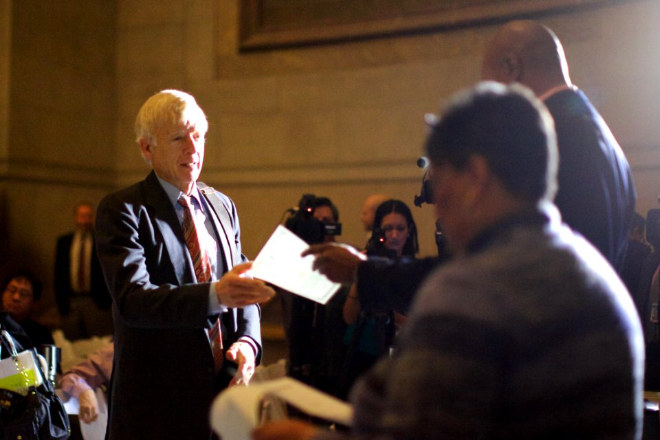 Naturalization Ceremony (11451064903)