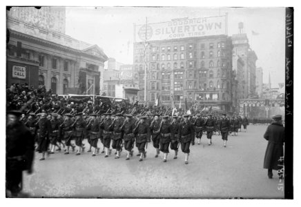 Naval Parade, 12-26-18 LCCN2014708179