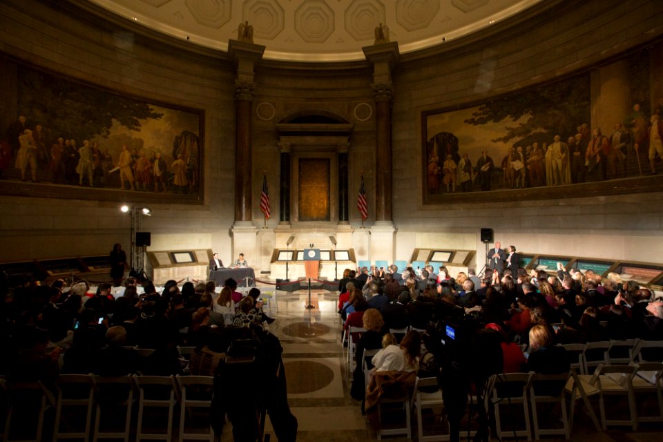 Naturalization Ceremony (23151972884)