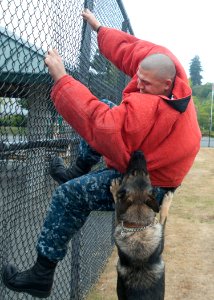 Naval Station Everett 120919-N-MM360-035