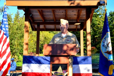 Naval Base Kitsap & Navy Gold Star Program hold Inaugural Bells Across America Remembrance Event 160922-N-EC099-085