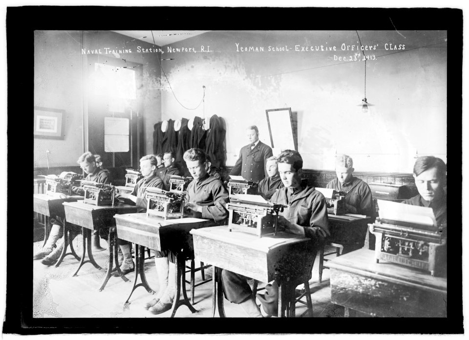 Naval training station, Newport, R.I., Yeoman School, Executive Officers' Class, Dec. 23rd, 1913 LCCN2016851194