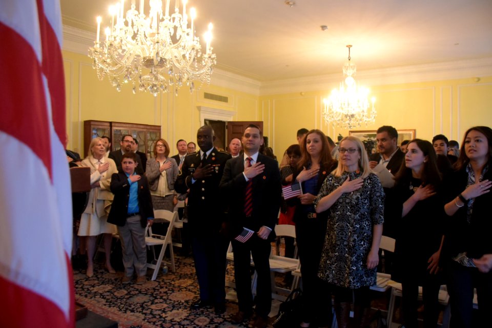 Naturalization Ceremony (25998699490)