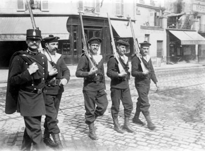 Naval recruits police -- Paris (LOC) photo