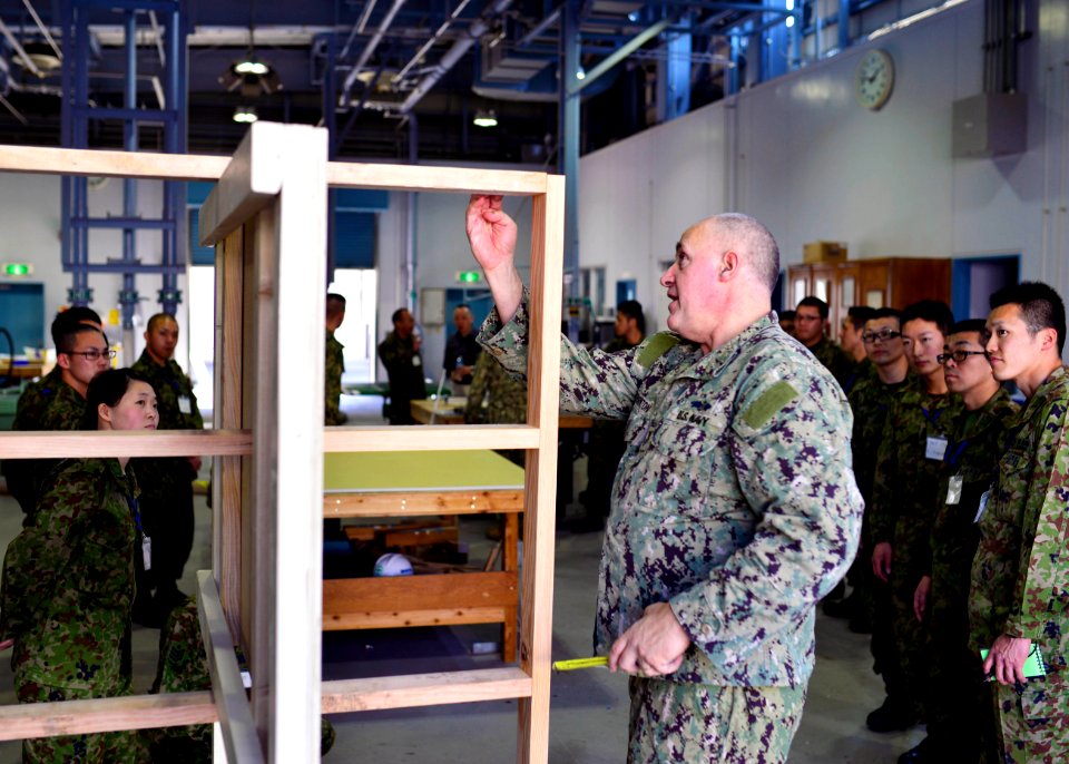 NAVFAC Far East hosts training with JSDF 160317-N-OK605-008