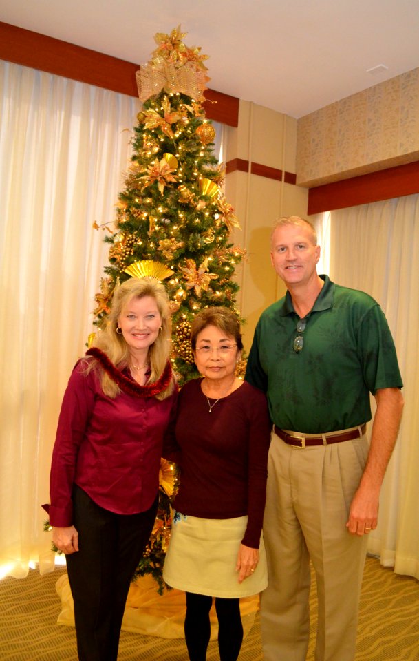 NAVFAC Pacific 2014 Holiday Party (15766481260)