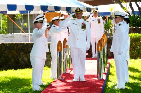 NAVFAC Pacific Change of Command (22015833486)