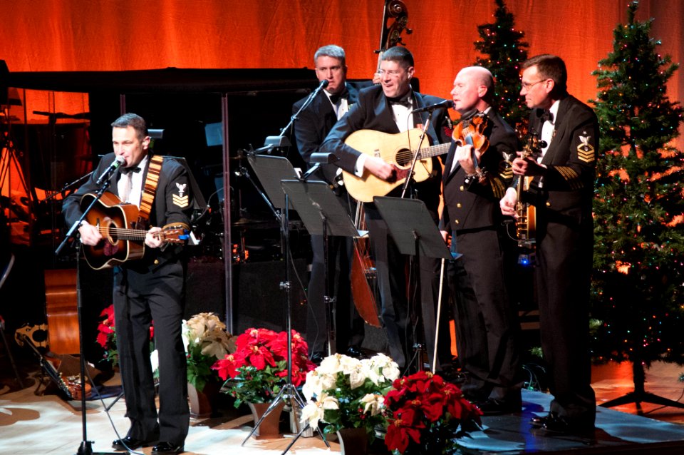 Navy Band Christmas-34 (8290486865)