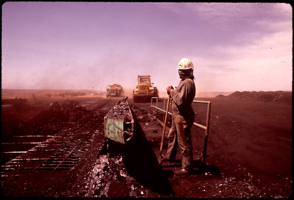 Navajo Workmen at the Peabody Coal Company (4266495340)