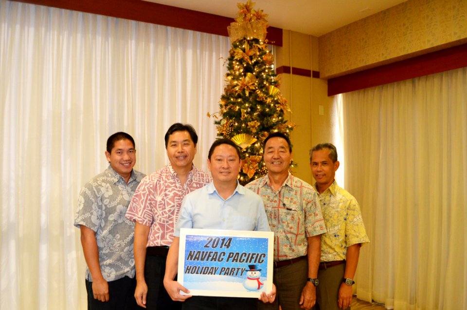 NAVFAC Pacific 2014 Holiday Party (15331491534)