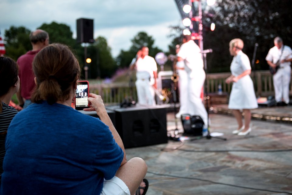 Navy Band visits Fayetteville (36486428962)