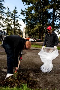 Naval Base Kitsap-Bremerton Earth Day cleanup 150422-N-JY507-020