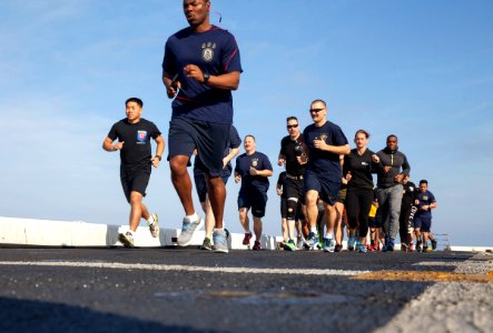 Navy CPO Run (32969088624)