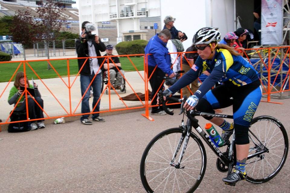 Navy cyclist competes in 2012 Warrior Games 120501-N-WX111-158