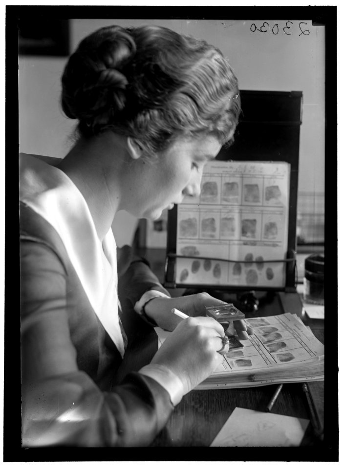 NAVY DEPARTMENT, U.S. INTELLIGENCE BUREAU, FINGER PRINT DEPARTMENT CLERK, MARIE S. DAHM LCCN2016868916