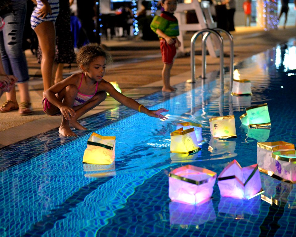 Navy families Take Back the Night for Domestic Violence and Sexual Assault Awareness 161104-N-QL164-003