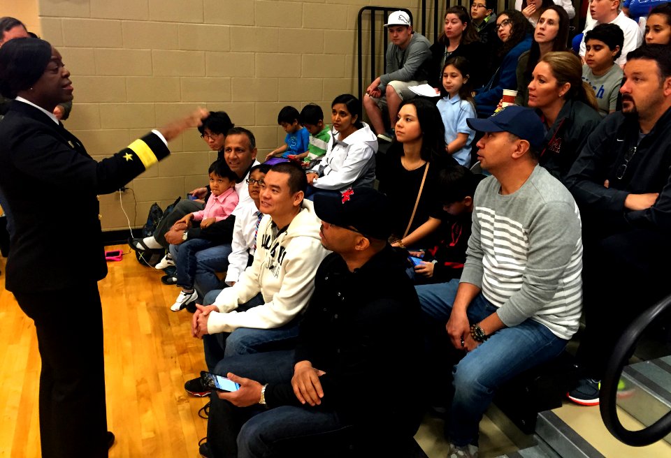 Navy hosts Regional SeaPerch Challenge, empowers youth with science 150307-N-VN372-002