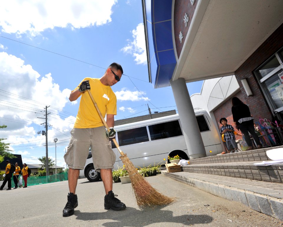 Navy Misawa Sailors beautify northern Japan-located orphanage 140628-N-ZI955-026
