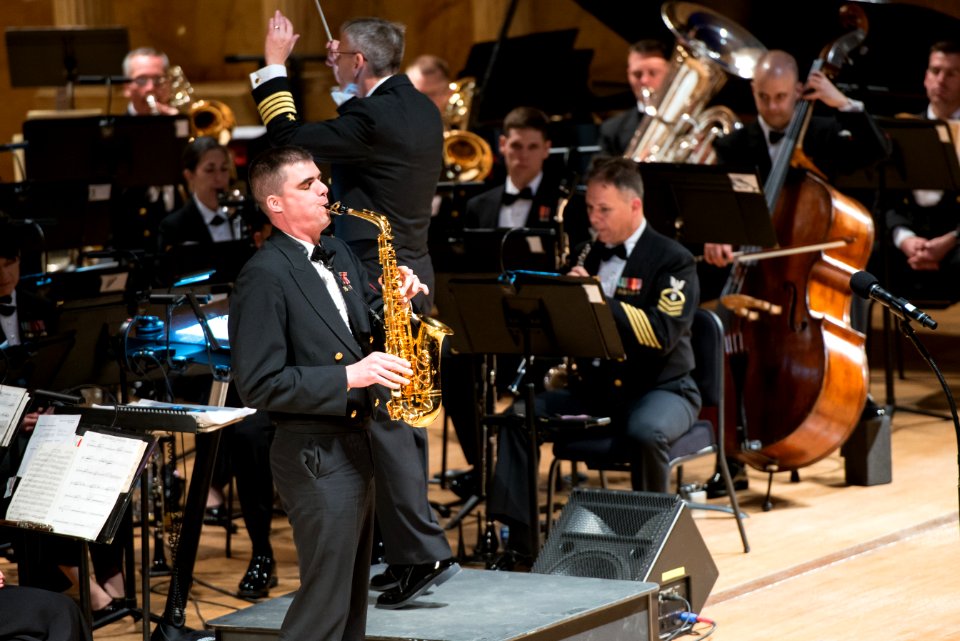 Navy Band visits Toledo (32708198564)