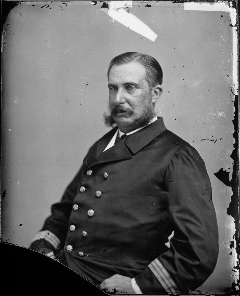 Navy officer - NARA - 528578