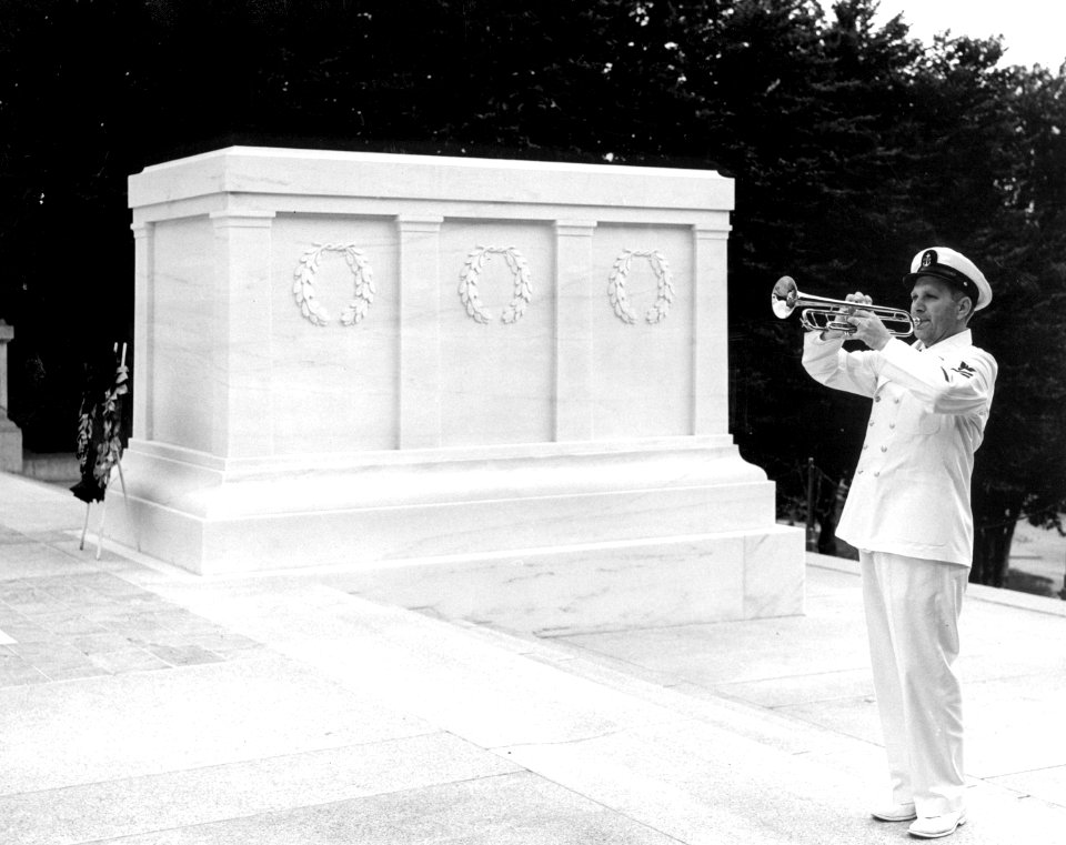 Navy Bugle-6 (7269978190)