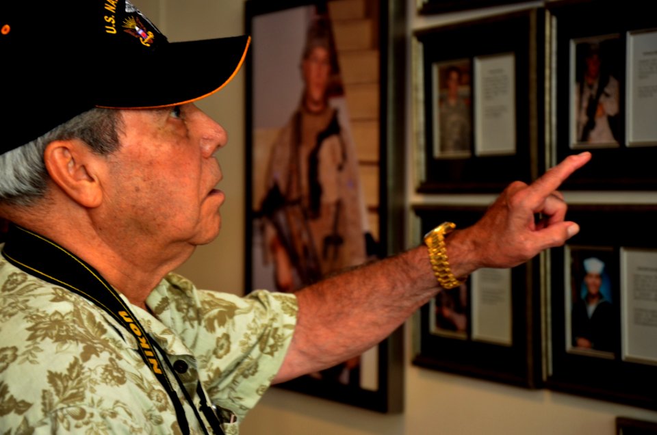 Navy corpsmen name walkway in honor of 'Chosin Few' 120824-N-UR169-009