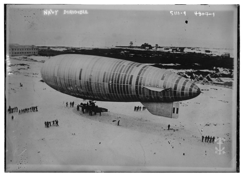 Navy dirigible LCCN2014710113