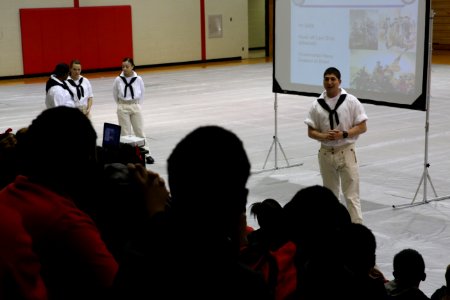 Navy Week Shreveport 150429-N-DC740-005