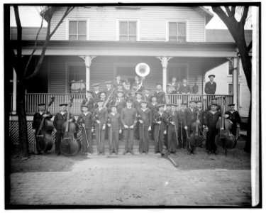 Navy Yard band LCCN2016824192