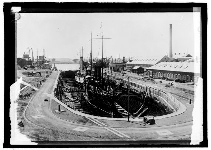 Navy Yard, Portsmouth, N.H. LCCN2016821551