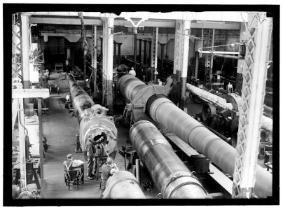 NAVY YARD, U.S., WASHINGTON. 14 INCH GUNS, READY TO GO TO PROVING GROUND LCCN2016868723