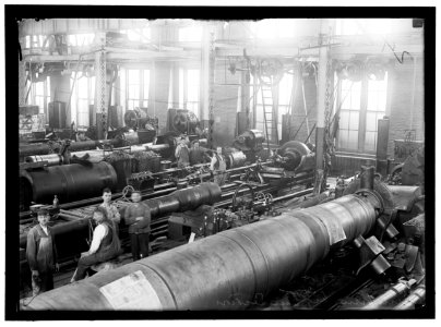NAVY YARD, U.S., WASHINGTON. BIG GUN SECTION OF SHOPS LCCN2016868707