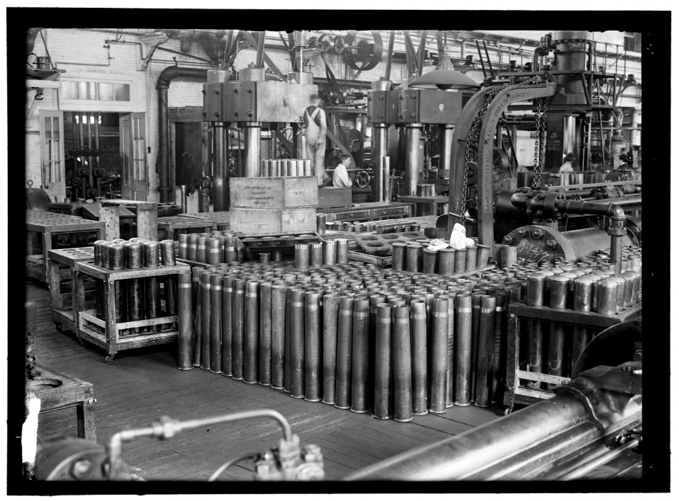NAVY YARD, U.S., WASHINGTON. CARTRIDGE CASES LCCN2016868681