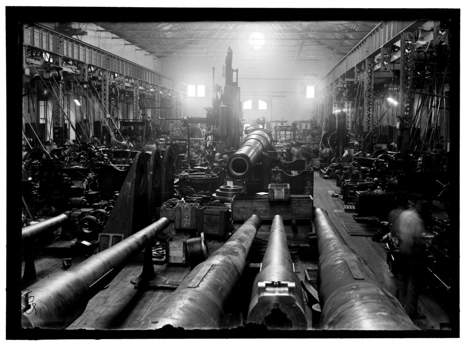 NAVY YARD, U.S., WASHINGTON. SIGHT SHOP, BIG GUN SECTION LCCN2016868722