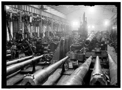 NAVY YARD, U.S., WASHINGTON. SIGHT SHOP, BIG GUN SECTION LCCN2016868712