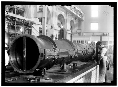 NAVY YARD, U.S., WASHINGTON. TORPEDO SHOP LCCN2016868689